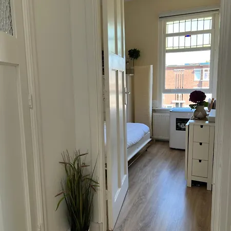 Cosy With Private Bathroom And 2 Bikes Appartement