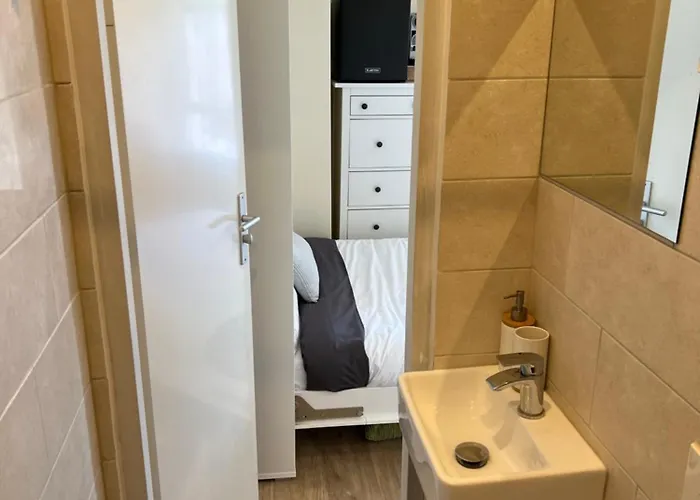 Cosy With Private Bathroom And 2 Bikes Appartement